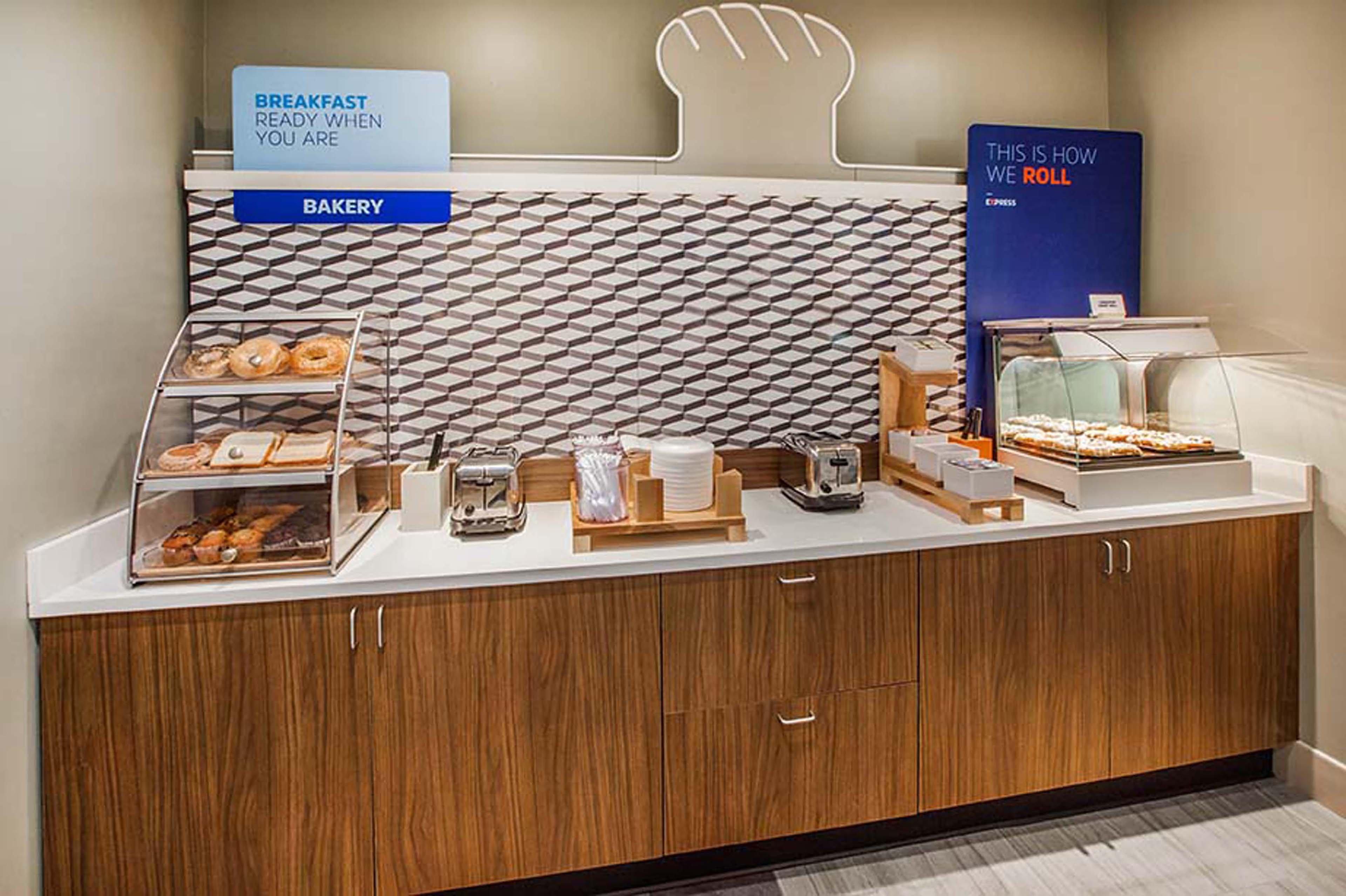 Holiday Inn Express Reno Airport By Ihg Buitenkant foto